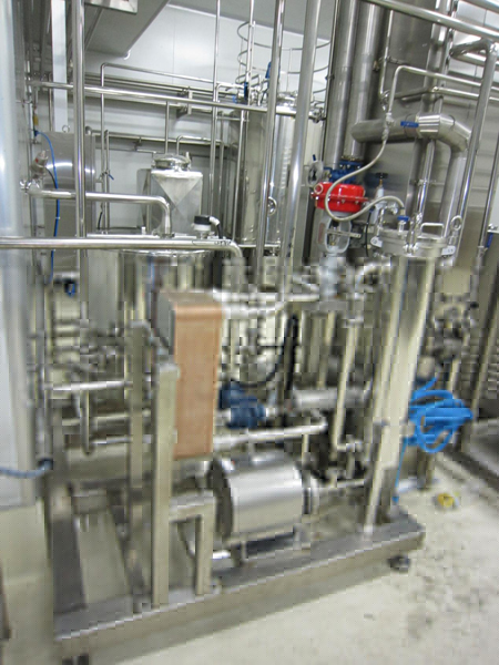 殺菌機熱水系統