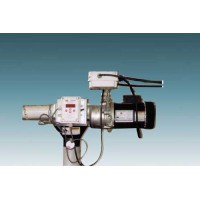 直线主机驱动装置