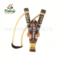 厂家定制木雕海盗弹弓创意手工雕刻原实木弹弓库存儿童玩具弹弓