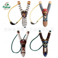 现货库存创意木雕海盗弹弓手工彩绘原实木弹弓儿童玩具弹弓